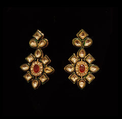 Multi Strand Ksea Pearls Mala With Kundan Pendant.