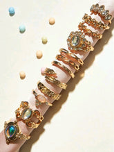 ( 12 PCS ) Rhinestone decor & leaf design rings.