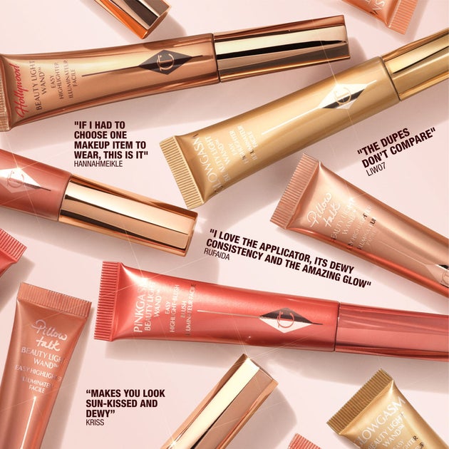 Charlotte Tilbury BEAUTY LIGHT WAND
PEACHGASM Charlotte Tilbury BEAUTY LIGHT WAND
PEACHGASM