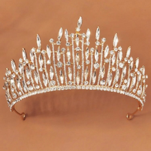 Load image into Gallery viewer, Rhinestone crown design wedding headband