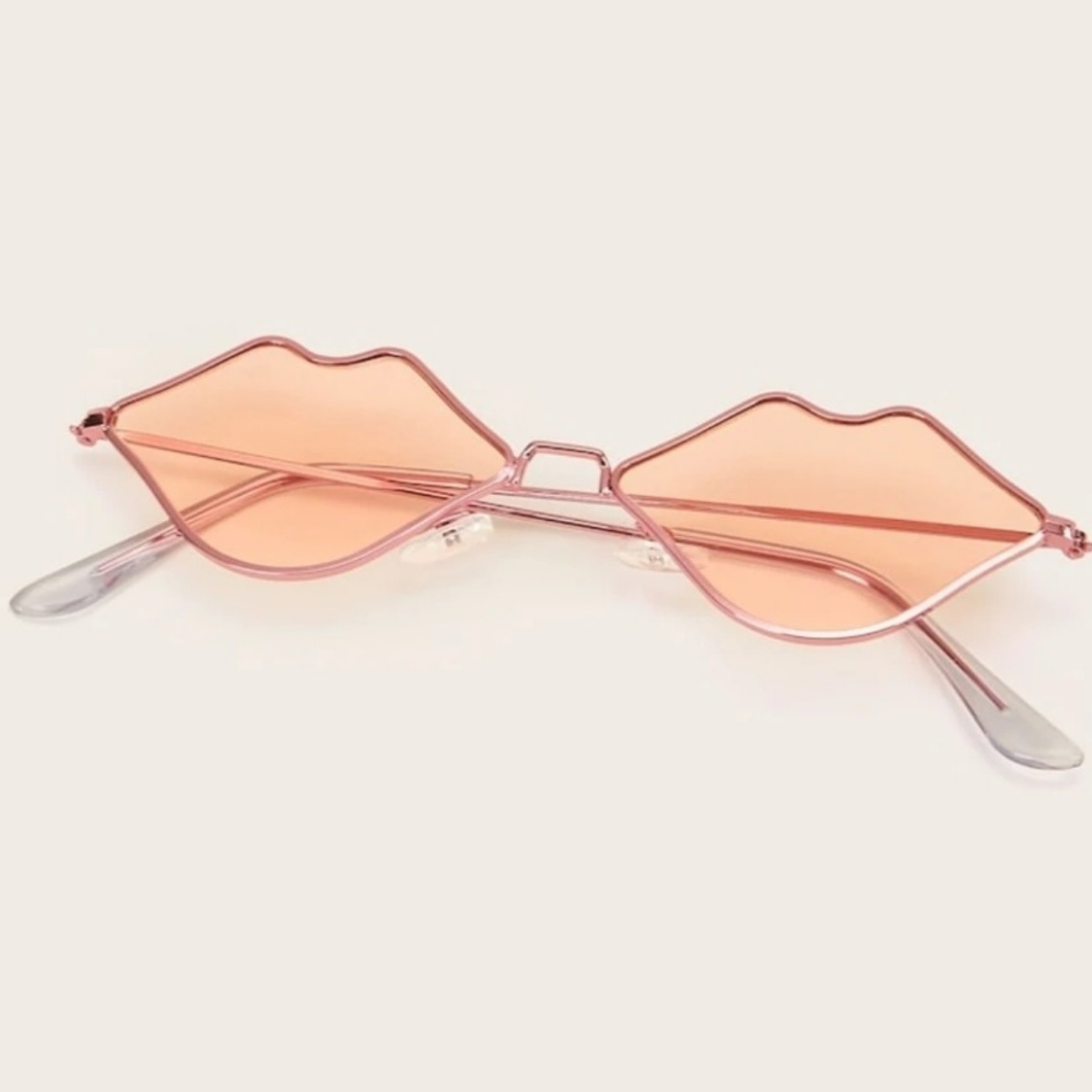Mouth frame glasses Mouth frame glasses