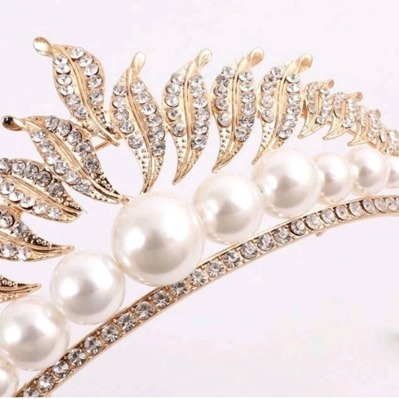 Rhinestone and faux pearl decore crown hair tiara Rhinestone and faux pearl decore crown hair tiara