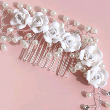 Load image into Gallery viewer, Faux pearl flower decor hair comb