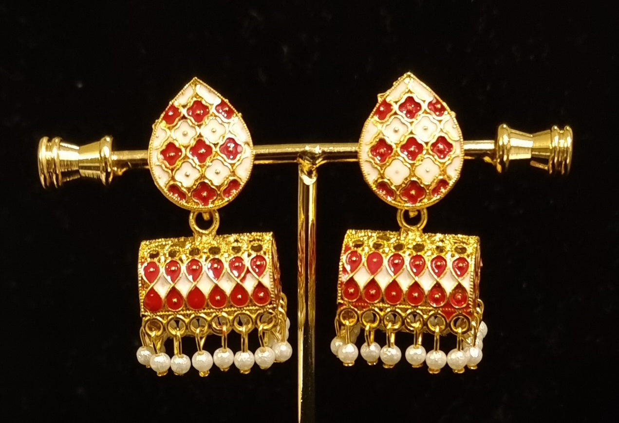 Traditional enamel paint jhumkis. Traditional enamel paint jhumkis.