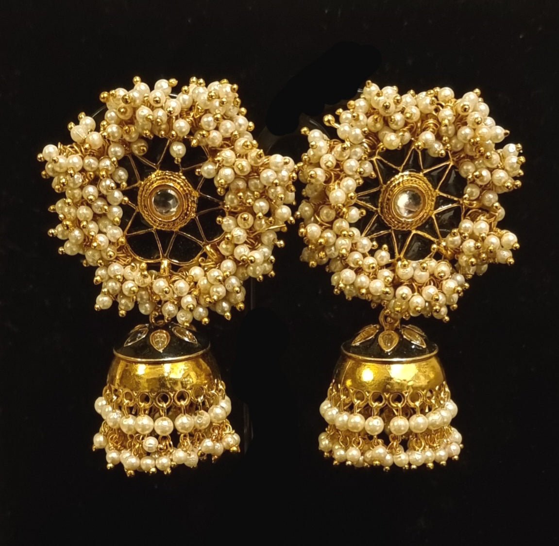 Gajra pearl jhumka. Gajra pearl jhumka.