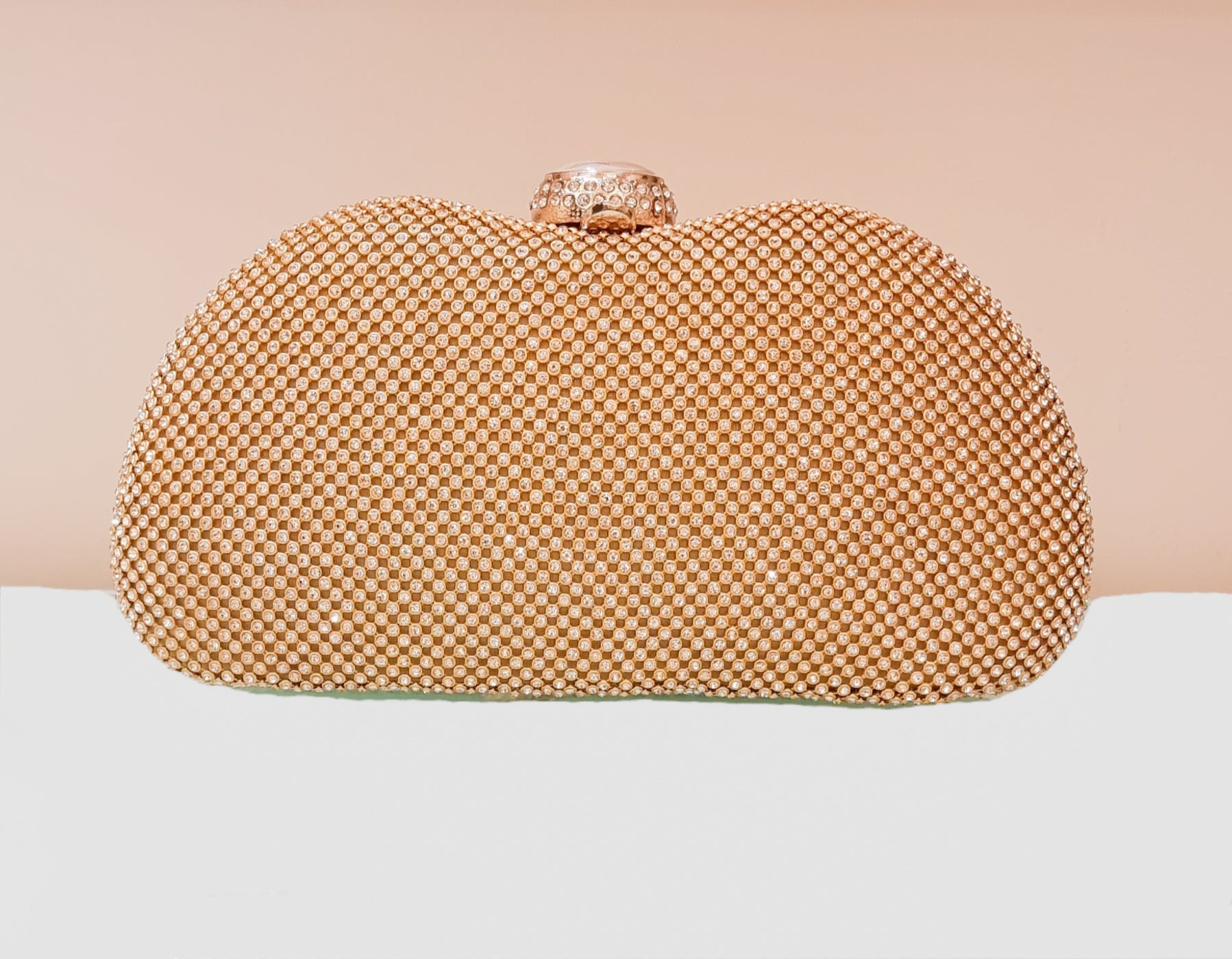 Dazziling Golden Night Clutch. Dazziling Golden Night Clutch.