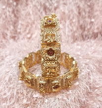 Load image into Gallery viewer, Designer Maharani Style Gold Plated Openable Kadas.