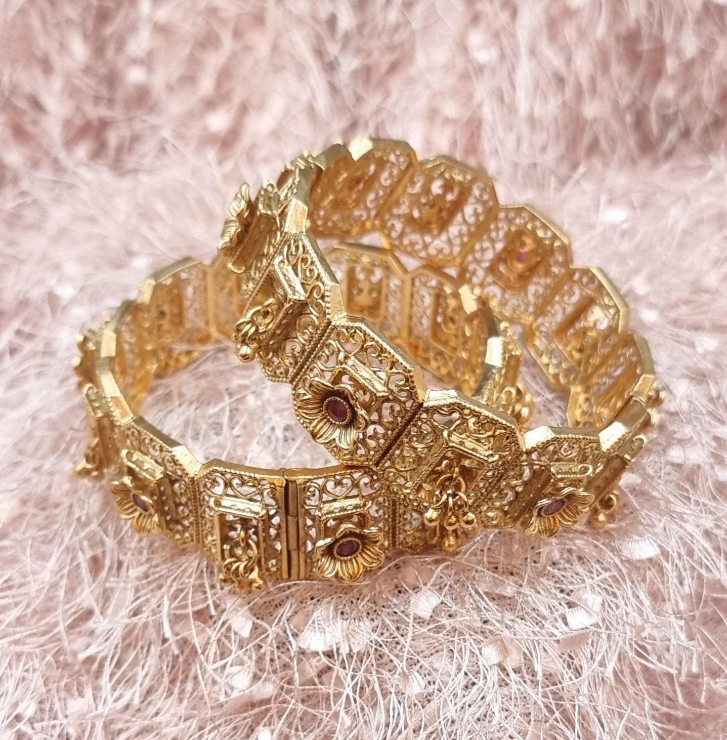 Designer Maharani Style Gold Plated Openable Kadas. Designer Maharani Style Gold Plated Openable Kadas.