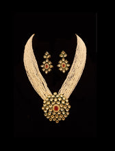 Load image into Gallery viewer, Multi Strand Ksea Pearls Mala With Kundan Pendant.