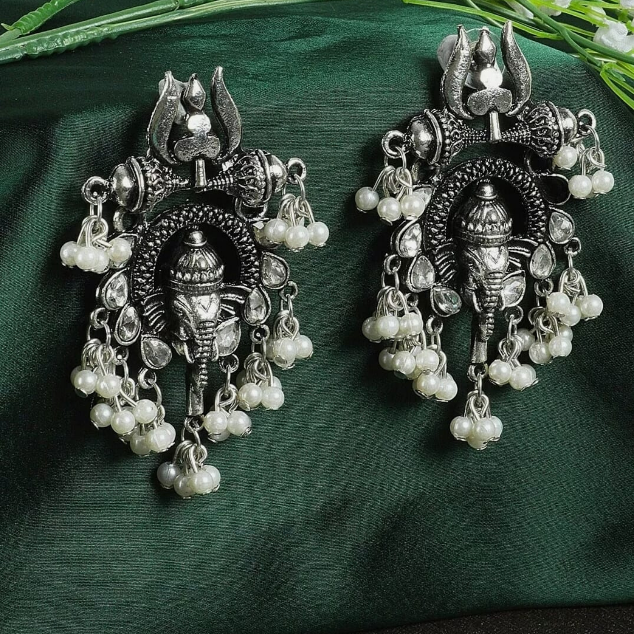 Indian Oxidized Ganesha Trishul Ethnic Bollywood Earring Indian Oxidized Ganesha Trishul Ethnic Bollywood Earring