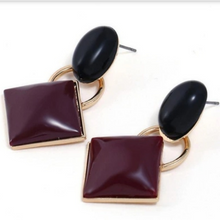 Load image into Gallery viewer, Red wine &amp; black drop earrings