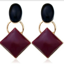 Load image into Gallery viewer, Red wine &amp; black drop earrings