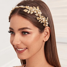 Load image into Gallery viewer, Faux pearl metallic hair hoop