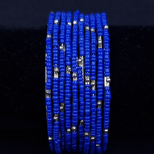 Load image into Gallery viewer, Seed beads metal bangles set.