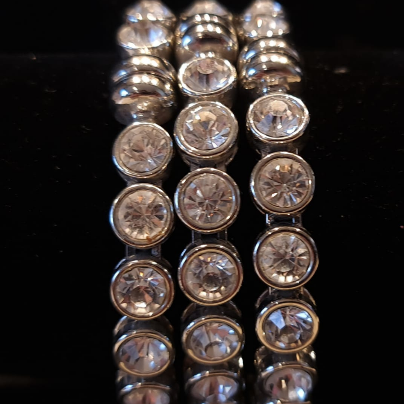Luxurious Zinc Alloy Rhodium Plated magnetic Bracelet