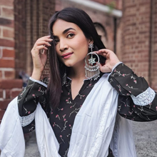 Load image into Gallery viewer, Kundan Studded Star Dangler Silver Hoop Earrings