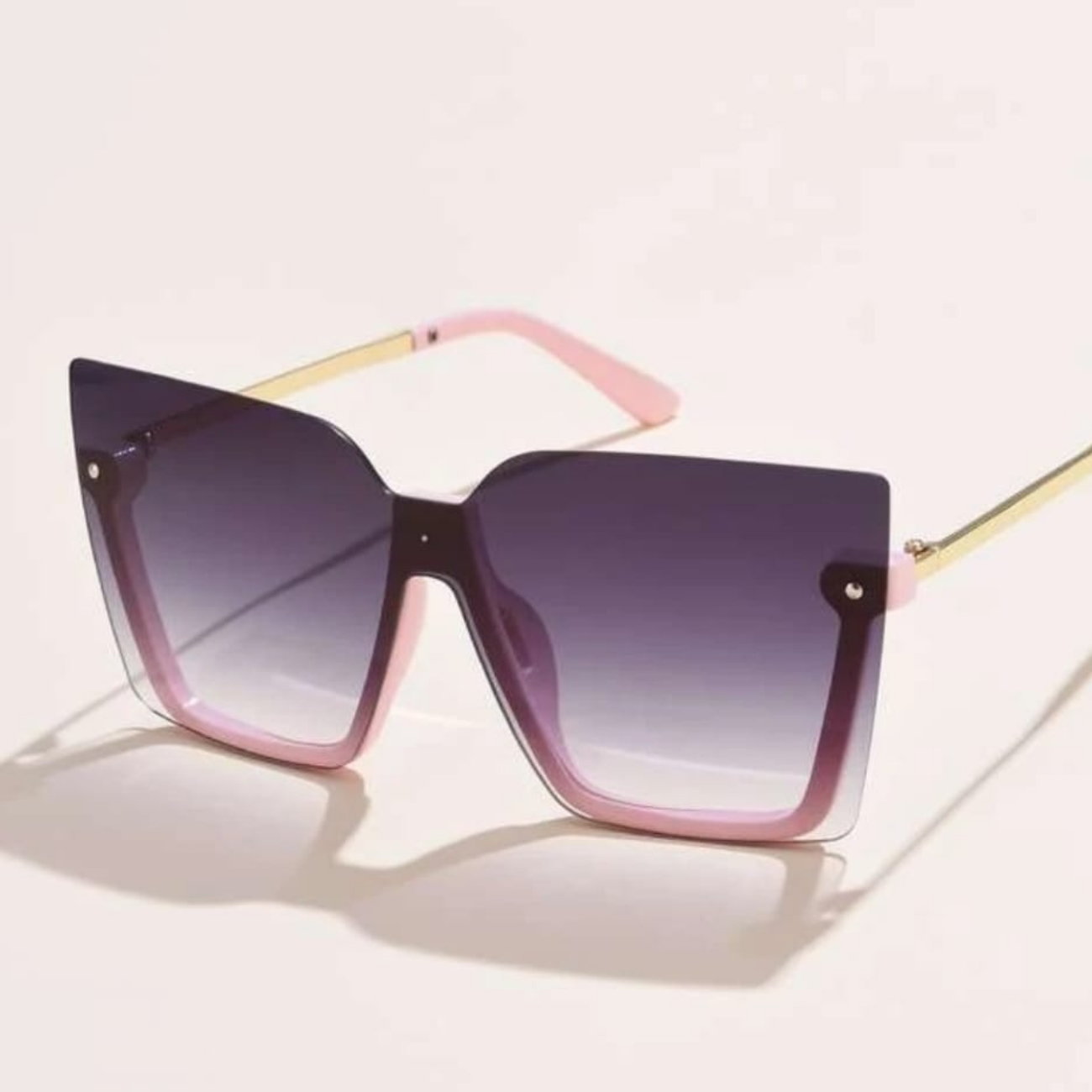 Tinted lens sunglasses Tinted lens sunglasses