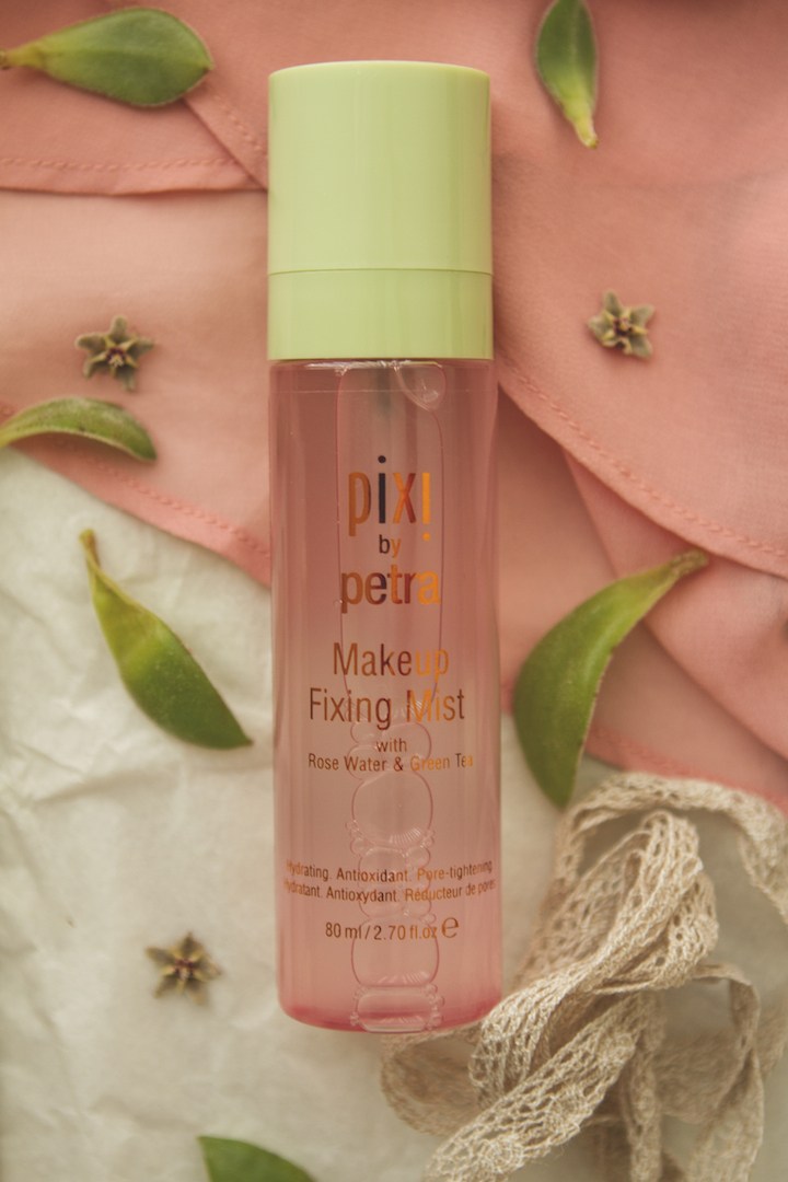 Pixi Beauty - Makeup Fixing Mist, with Rose Water and Green Tea, 2.7 fl oz (80 ml)