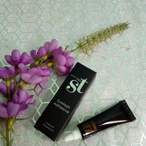 ST London Eyelash Adhesive (Glue) ST London Eyelash Adhesive (Glue)