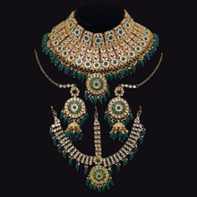 Load image into Gallery viewer, ( 7 pcs ) Designer Bridal kundan jewellery set.