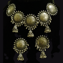 Load image into Gallery viewer, Round oxidized silver ethnic choker with earrings.