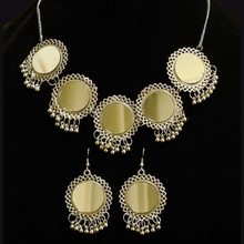 Load image into Gallery viewer, Silver oxidized mirror necklace with earrings.