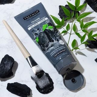 Freeman
Polishing Charcoal + Black Sugar Gel Mask + Scrub Freeman
Polishing Charcoal + Black Sugar Gel Mask + Scrub