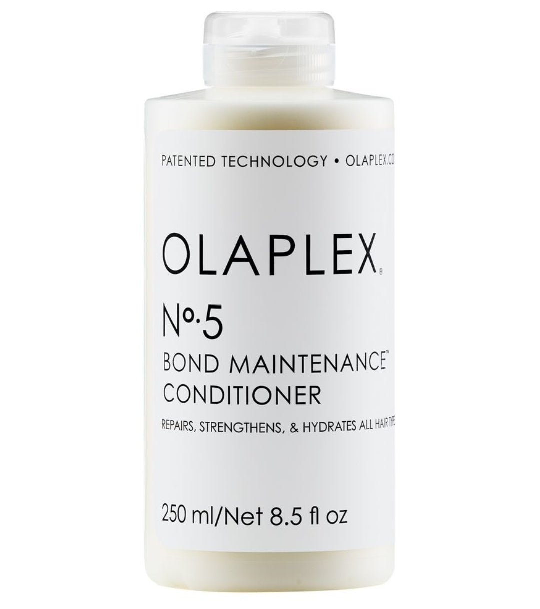 OLAPLEX
No 5 Bond Maintenance Conditioner( 250ml) OLAPLEX
No 5 Bond Maintenance Conditioner( 250ml)