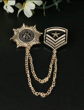 Load image into Gallery viewer, Metal Design Collar clip chain Brooch