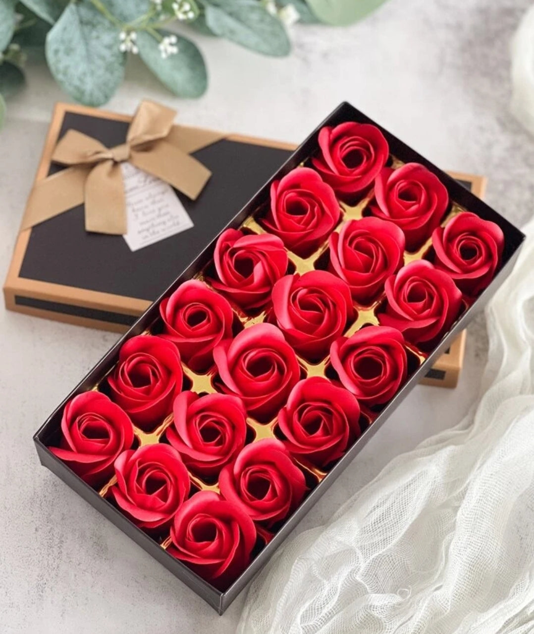 Rose Petals Soap Flowers in Box Handmade Artificial Scented Bath Soap Flora Bouquet for Wedding Birthday Party Home Decoration Valentine's Day Red