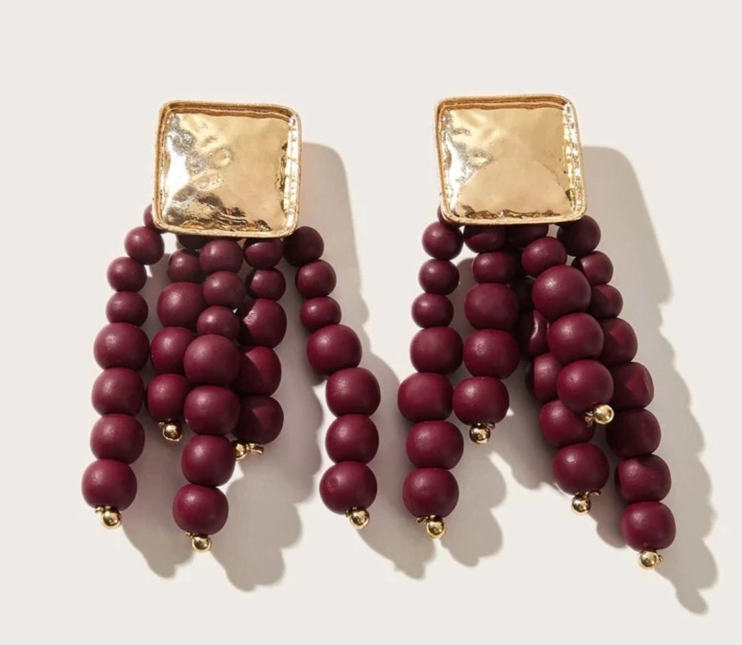 Stunning Satin Gold Tone, Wooden Bead Drop Earrings Stunning Satin Gold Tone, Wooden Bead Drop Earrings