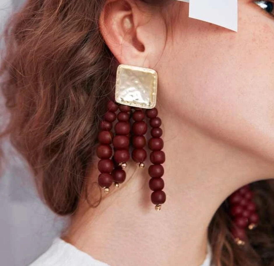 Stunning Satin Gold Tone, Wooden Bead Drop Earrings Stunning Satin Gold Tone, Wooden Bead Drop Earrings