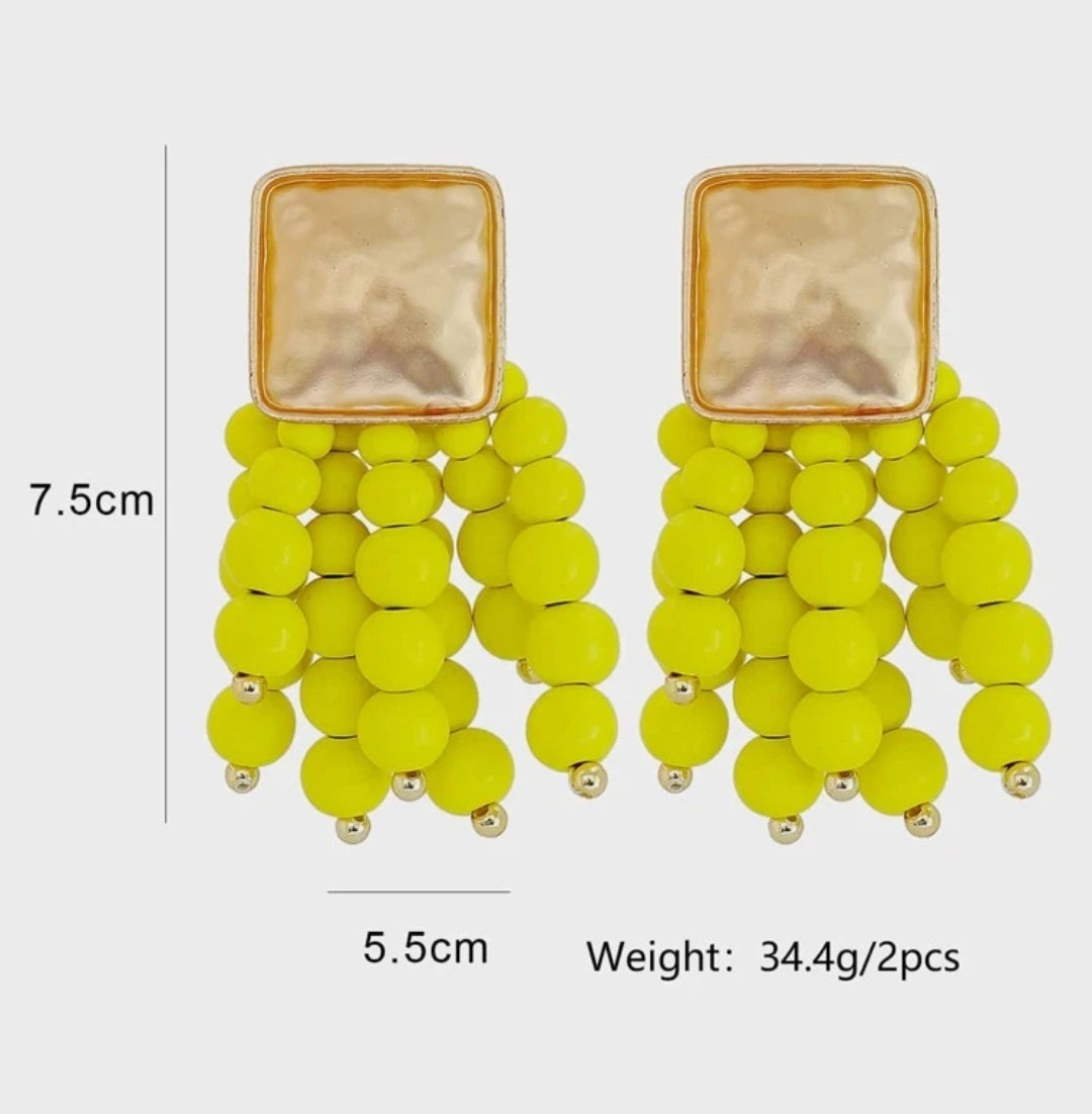 Stunning Satin Gold Tone, Wooden Bead Drop Earrings Stunning Satin Gold Tone, Wooden Bead Drop Earrings