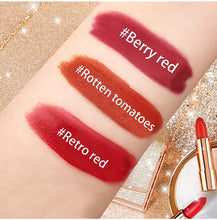 Load image into Gallery viewer, Gireatick Matte Lipstick Makeup Set for Woman, 3pcs Long Lasting Velvet Lipstick in One Glamour Chain Bag, Non-Stick Cup Red Lipstick, Not Fade Waterproof, Color Sensational Lipstick set, Lip Kit Gift Set