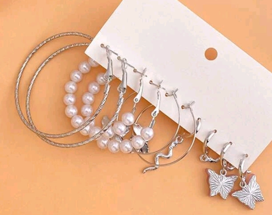 Silver Butterfly & Faux Pearl Earrings. ( 5 pcs )