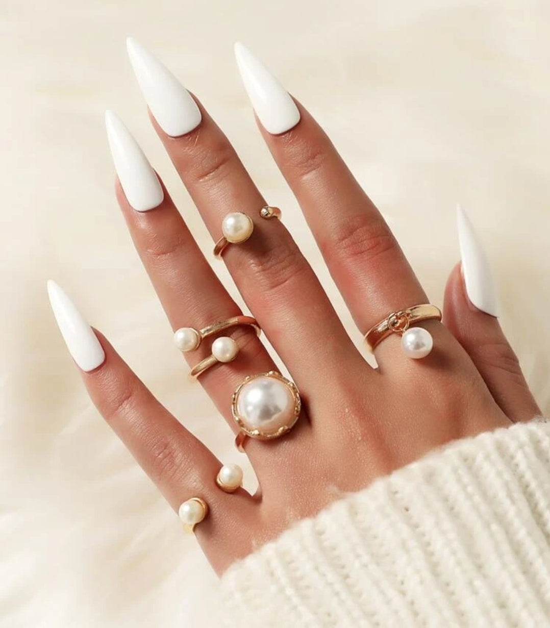 Faux Pearl Rings ( 5pcs) Faux Pearl Rings ( 5pcs)