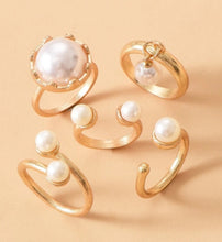 Load image into Gallery viewer, Faux Pearl Rings ( 5pcs)