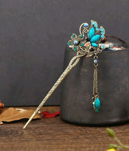Load image into Gallery viewer, Rhinestone flower decor hair pin.