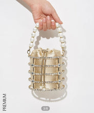 Load image into Gallery viewer, Premium faux pearl beaded clutch bag.